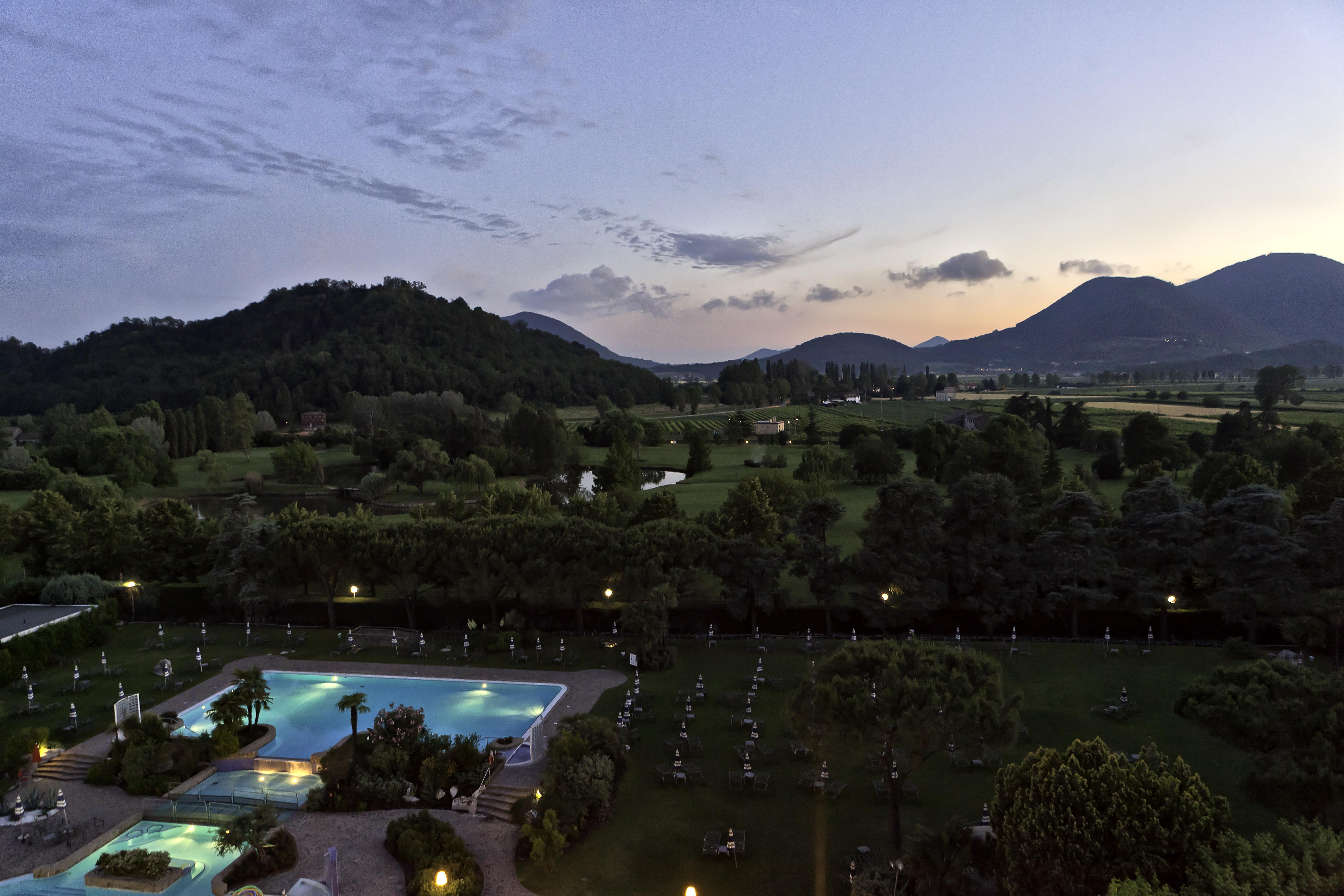 Galzignano Resort Terme & Golf - Hotel Majestic Galzignano Terme Exterior foto