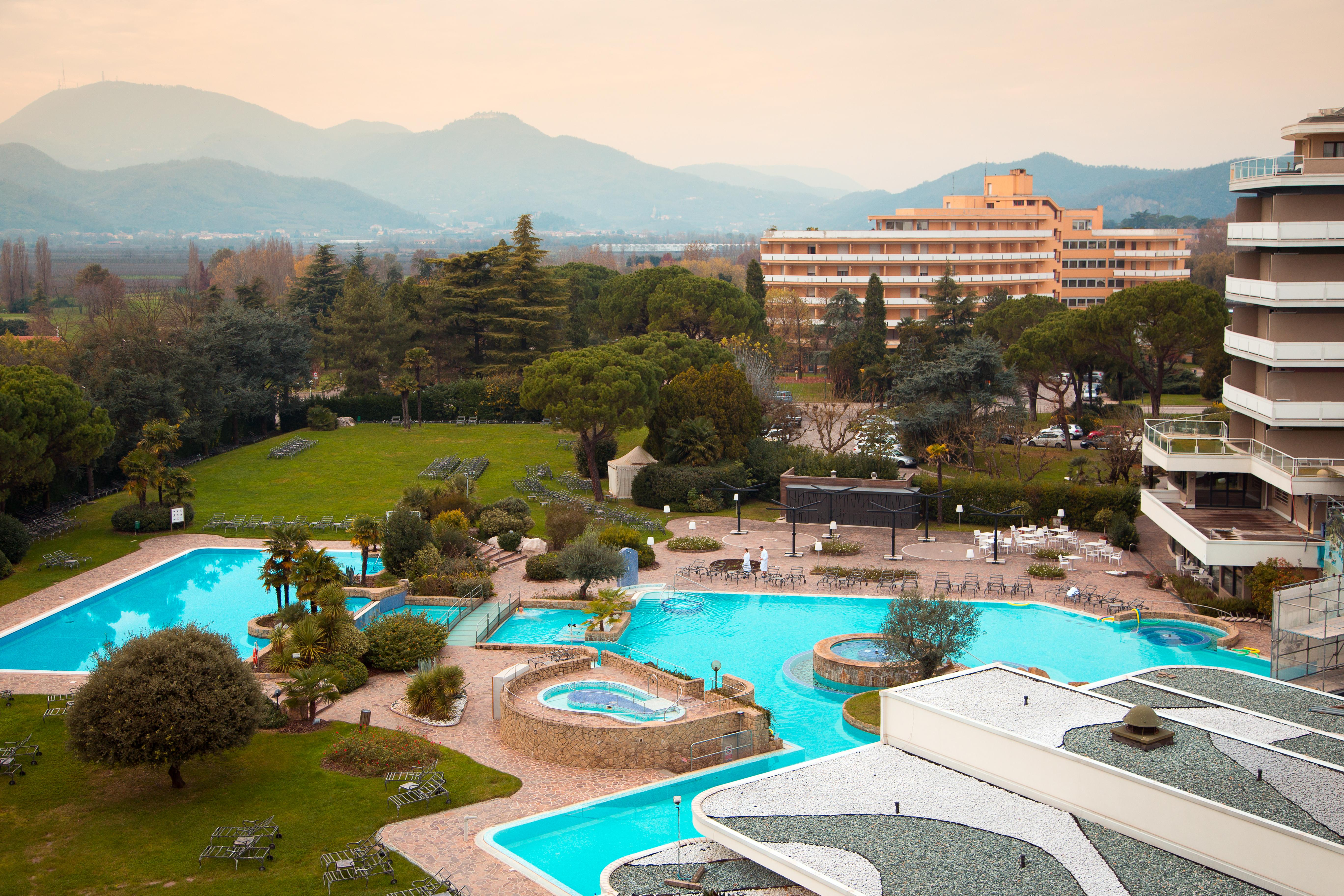 Galzignano Resort Terme & Golf - Hotel Majestic Galzignano Terme Exterior foto